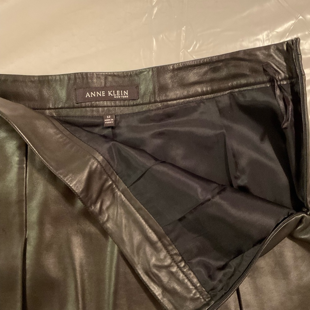 Anne Klein Ladies Mini Leather Skirt